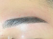 キレイ(Kirei)/キリッと眉