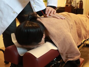 淀屋橋カイロプラクティックオフィスの写真/≪特別な日やイベント前に◎≫姿勢や様々なお悩み改善からセルフケア指導まで美容と健康を同時にサポート!