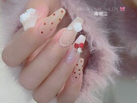 【ガーリーなクリスマスネイル】