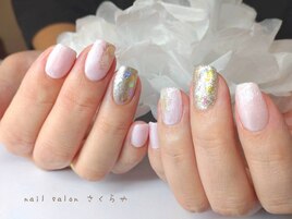 アイスピンクの涼し気デザイン