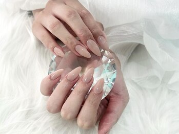 ラキ(Laki)の写真/ネイル初心者さん向けのオフィスネイルなら当店へ！シンプルで指先を美しく彩る♪
