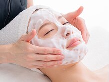 【目元ケアエステ】柔らかな肌へ導く“クレンジング＆洗顔”