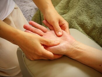 脳ゆる 三軒茶屋/ハンドマッサージ