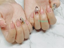 フランセス(Frances)/ビジューネイル
