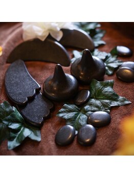 フェスタリア(festaria)/様々な形の石を使用します！