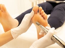 リゼラアンドコー 神戸店の雰囲気（角質ケアと爪のケアで、見た目も美しいすべすべな素足に。）