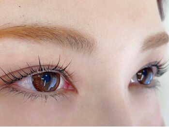 ロジ(loji)の写真/自まつげを最大限に活かすラッシュリフトで、自然なのにぱっちり目元へ◎朝のメイク時短にも☆