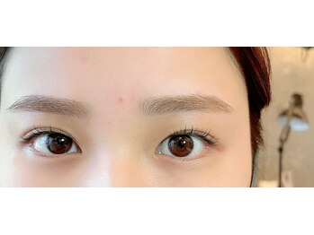 ダフネ(DAFNE)/ナチュラル綺麗な目元