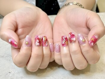 ラテネイル(Latte Nail)の写真/上品さと可愛さを両立した愛されネイルで、指先から印象アップ♪特別な日にも日常にも寄り添うサロンです。
