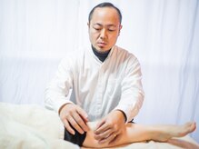 おかがわ鍼灸院/施術中は姿勢がいいのです。