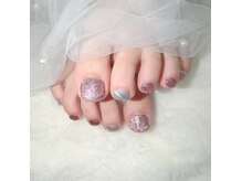 Nail salon R 【大人ネイル/よもぎ蒸し】の雰囲気（オシャレは足元から♪マグネットが輝く、大人可愛いデザイン）