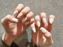 シー(Shhh...)/冬ホワイト