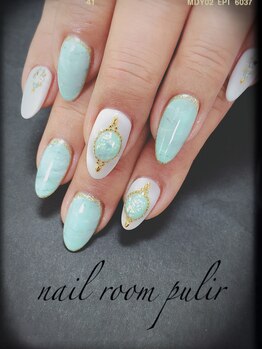 ネイルルーム プリル(Nail Room pulir)/