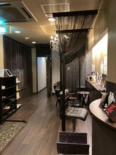 パルファム/サロン内