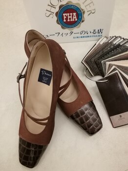 ロワ/オーダーパンプス