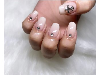 フィー(fee)/ベイビーブーマーネイル