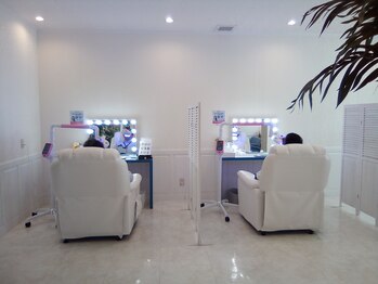 エクシアホワイトニング 可児店/照射中