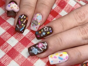 エムズ ネイル アンド アイ(M’s nail & eye)/