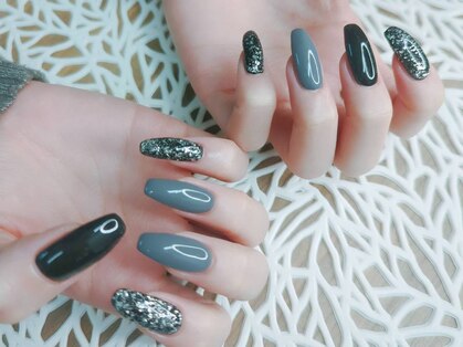 ネイルパキラ(nail pachira)の写真