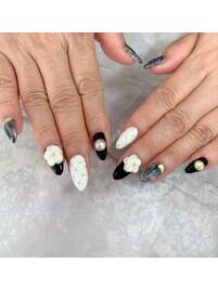 CH○NEL風？ネイル