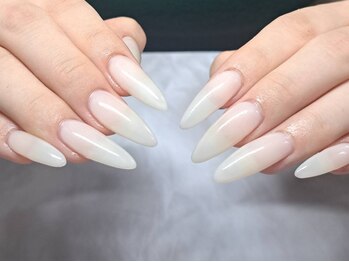 ロコネイル(Loko nail)の写真/【難波】大人シンプル，キラキラ,ニュアンス,今流行りの韓国ネイルも☆ときめく指先をお届け!持ち込みOK◎