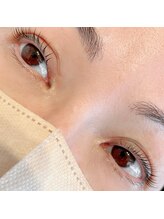 エハコ(ehako)/根元から毛先まっすぐめに