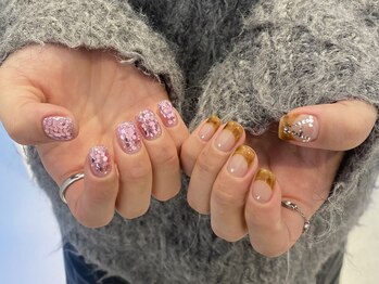 トリッカバルコニー ハヤマ(tricca Balcony Hayama)/ホログラム×べっ甲フレンチ