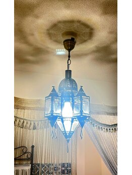 フレイヴァ ふじみ野(Flava)/エントランスのモロッコランプ