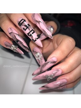 ネイルズサンカケルキュー(NAILS 3×9)の写真/1本から長さ出しOK！爪の形に自信が無い方、割れ爪・亀裂でお悩みの方も、当サロンにお任せください☆
