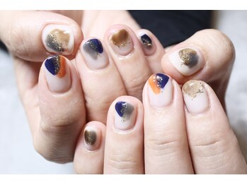 ディーエムジーネイル(DMG nail)/