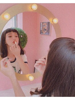 チェリッシュ アンド ジェニ(CHERISH&JENNI)/Make Up Room