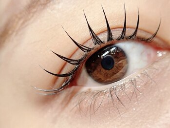 ティティラッシュ(Titiy.R)の写真/【広島で7店舗展開中/症例数トップクラス】似合わせ施術は当店にお任せ下さい！思わず鏡を見たくなる目元に