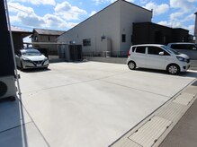 余裕の駐車場完備