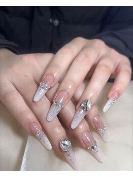 ルミ(Lumi)/チップ長＋アートやり＋つけ放題