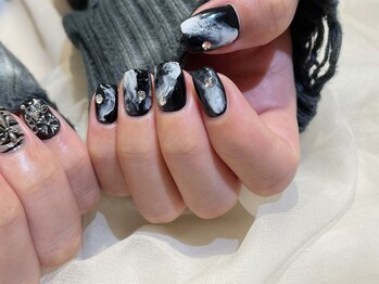 ネイルズ ララ(nails Lala)/black &nbsp;design。