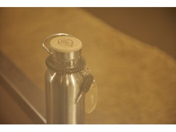 ニフ 大阪高槻(nifu)/お水のボトルはnifuオリジナル♪