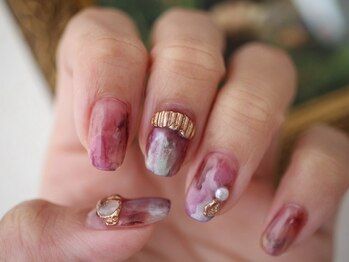 ネイル アトリエ コモード(nail atelier Comodo)/インクネイル ［赤鉱石］