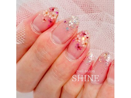 シャイン(SHINE)の写真