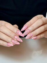 ウズ(UZU)/ストーンで作るハートネイル