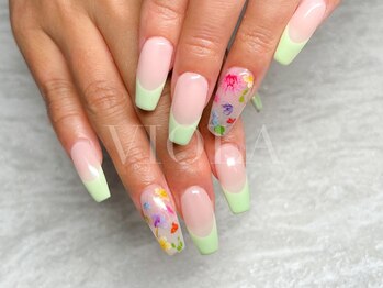 ヴィオラ(VIOLA)/スカルプ/海外風/フレンチ