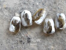 スロウヌーヴ(THROW neuve)