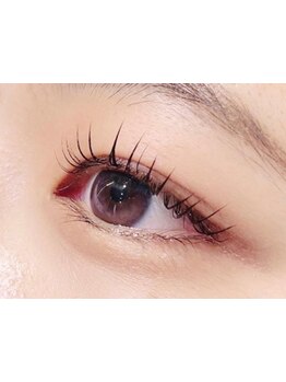 ナチュラル上品な目元にしたい