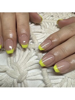 リリフリー(riri Free)/カラーフレンチネイル