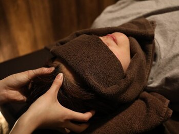 アジアン リラクゼーション ヴィラ 大垣店(asian relaxation villa)の写真/ヘッドスパで頭のコリをほぐして血行促進♪疲れをリセットして頭痛改善・眼精疲労・首肩こりにも効果的◎