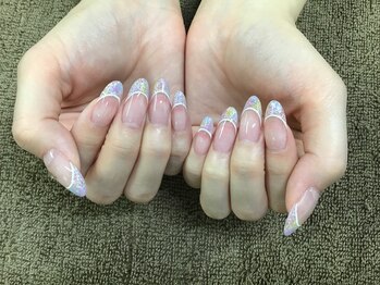 ネイルルーム 千美(room)/デザインフレンチネイル☆