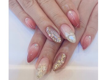 ネイルサロンアンドネイルスクールアートローズ 町田店(Art Rose)/大人キラキラネイル