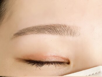 ネリネ 天神(nerine)/【大人っぽセミアーチ眉】