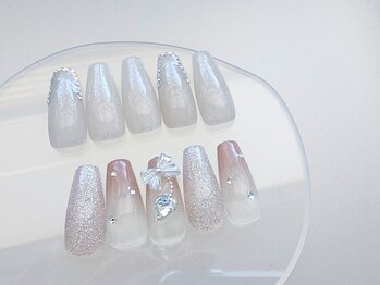 マックスビューティーネイル(MAX BEAUTY nail)の写真/【トレンドアート】人気マグネットコース/アシメ/おしゃれニュアンス/パーツ乗せ放題のやり放題メニュー有!