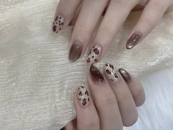 ネイルズバー 新宿店(Nails Bar)/ブラウングラデーションネイル
