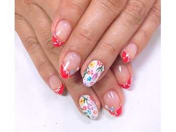 フラワーフレンチネイル
